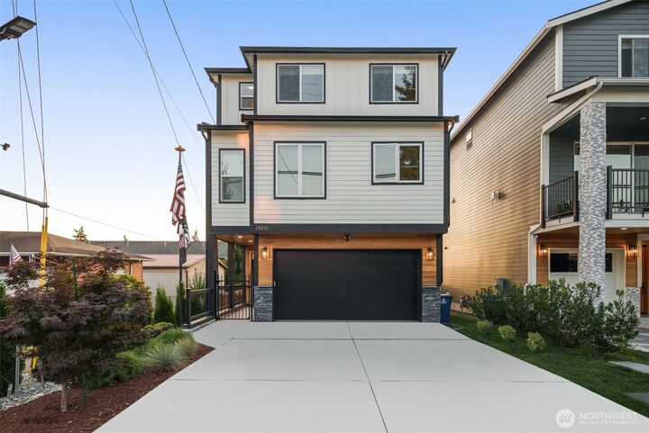 Property Photo: 14816 40th Avenue W 4 WA 98087