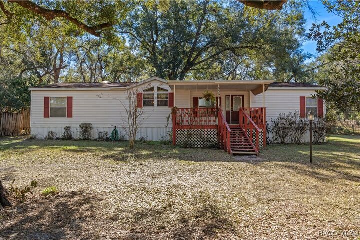 Property Photo:  8566 E Beacon Court  FL 34436 