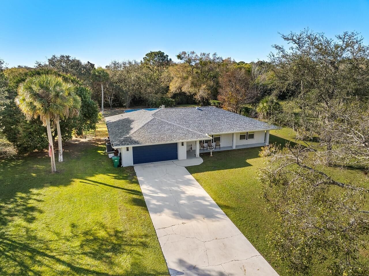 Property Photo:  2801 Grove Drive  FL 34981 