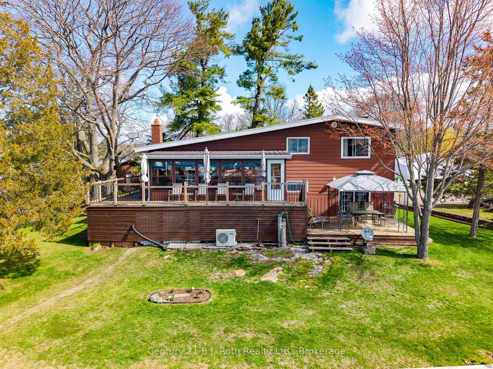 Property Photo: 41 Brandy'S Island Road ON L0K 1S0