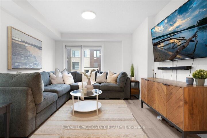 Property Photo: 39 Radison Lane ON L8H 0B5