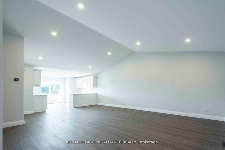 Property Photo: 46 Mackenzie John Crescent ON K0K 1H0