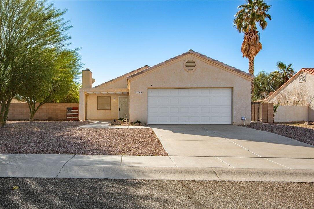 Property Photo: 1796 E Bear Creek Way AZ 86426