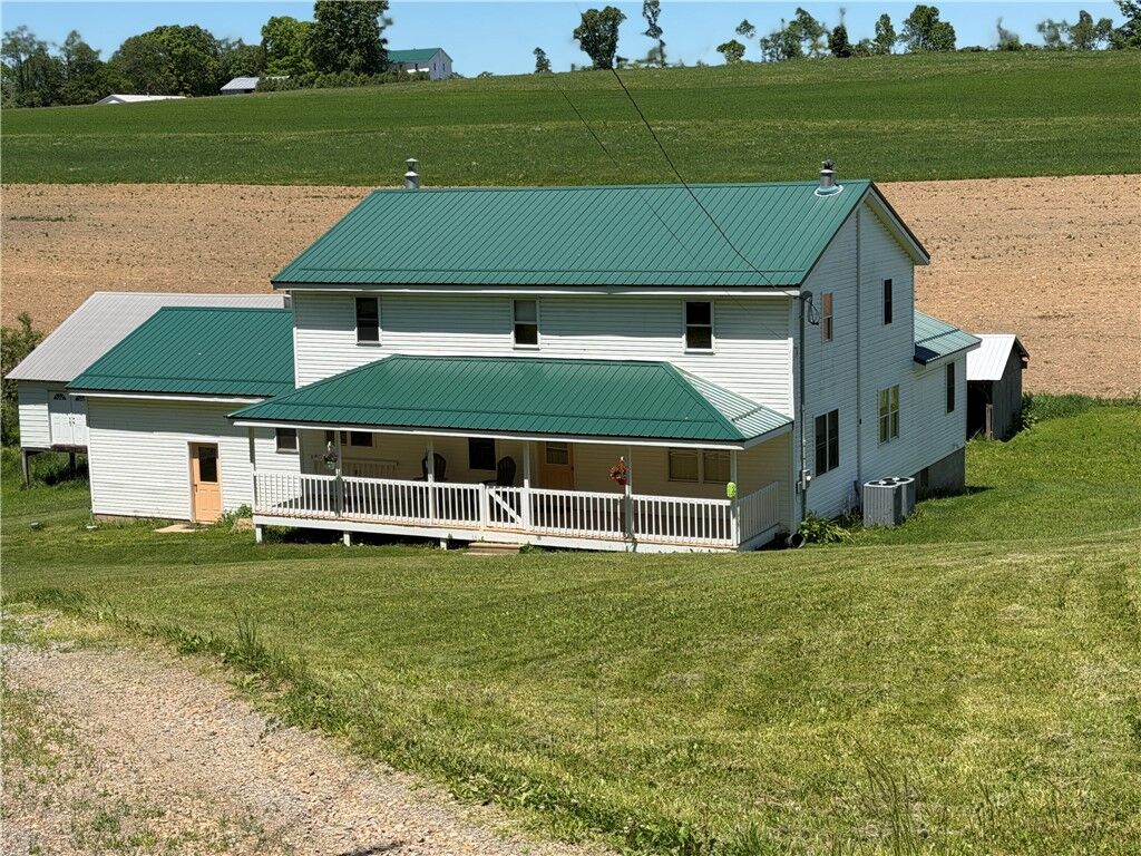Property Photo: 1575 Windows Road PA 16256