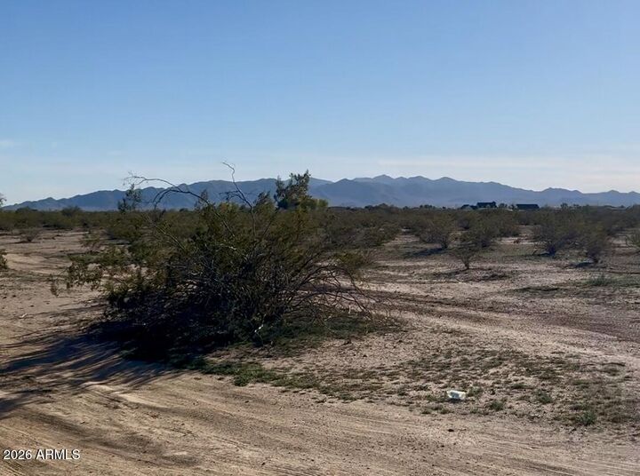 Property Photo: 0 W Chaparosa Way 1-5 AZ 85361