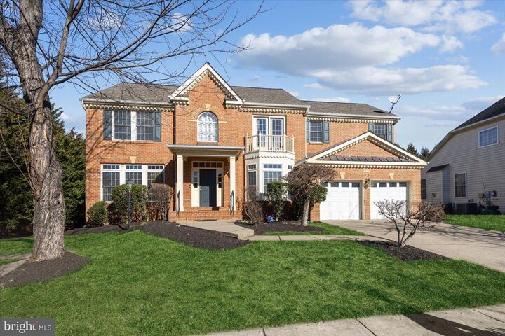 Property Photo: 13714 Monet Court VA 20151