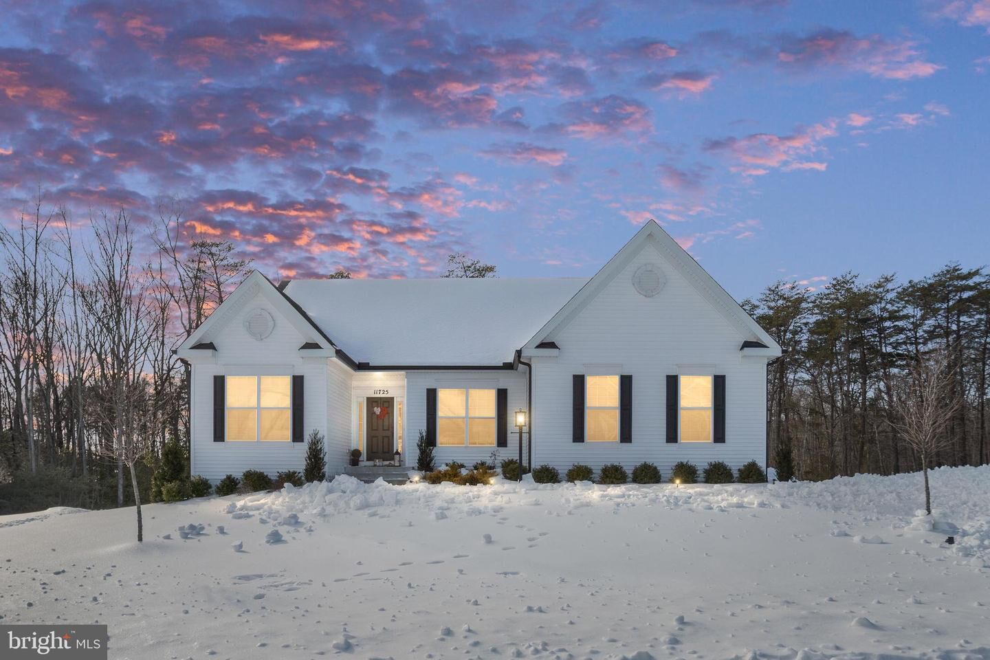 Property Photo: 11725 Robin Woods Circle VA 22551