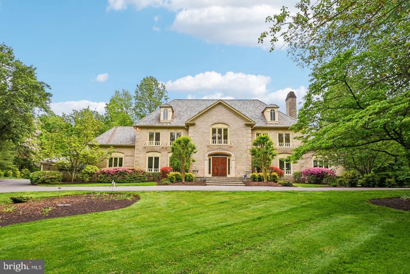 Property Photo: Falconhurst 9939 Bentcross Dr, Potomac, Md 20854-4741, Unite TA