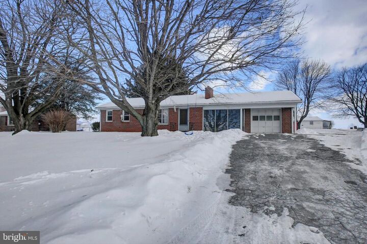 Property Photo:  13339 W Buchanan Trail W  PA 17236 