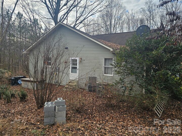 Property Photo:  130 Eagles Nest Lane  NC 28625 