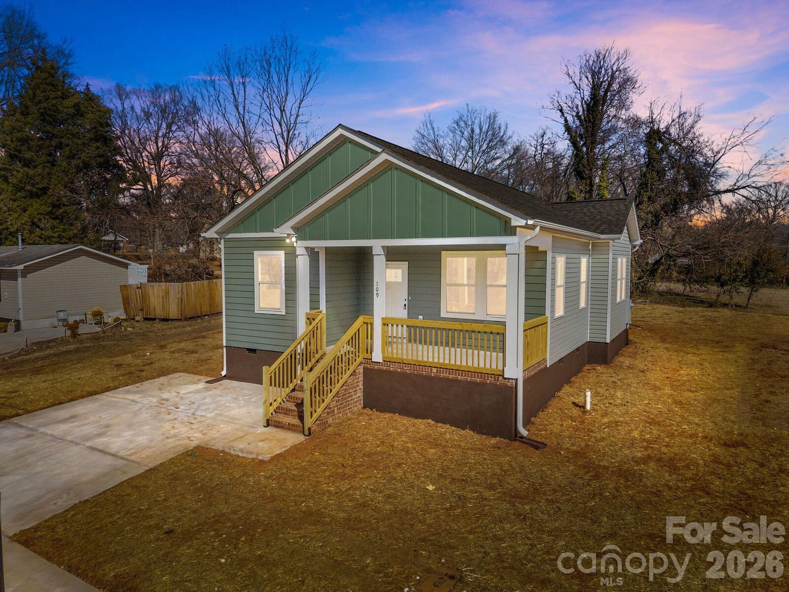 Property Photo:  109 E Earnhardt Street  NC 28144 