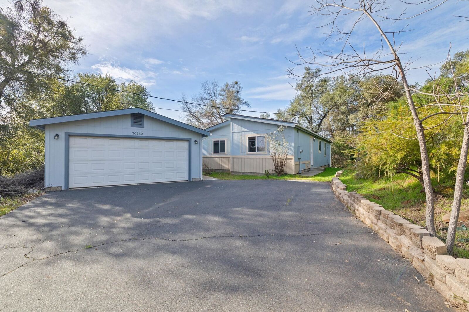 Property Photo: 20580 Bay Meadows Dr CA 95370