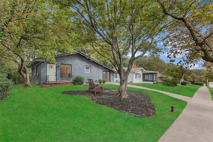 Property Photo:  1265 Calhoun Avenue  GA 30344 