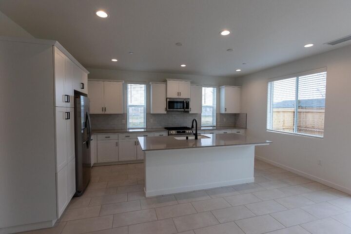 Property Photo: 787 Josephine Avenue CA 93636