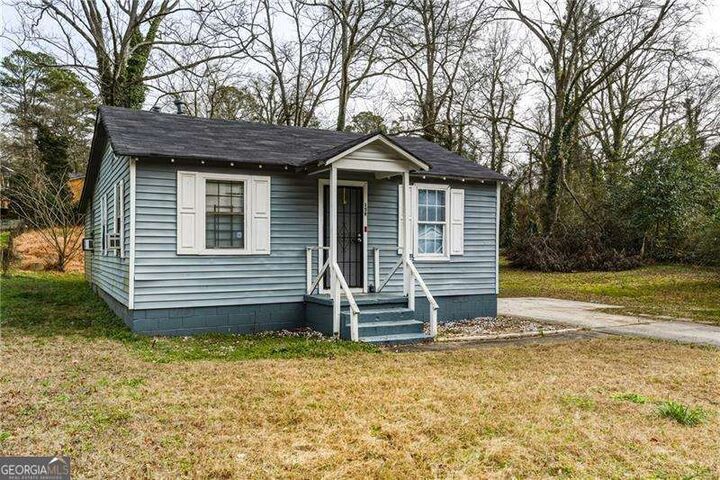 Property Photo: 159 Fairfield Place NW GA 30314