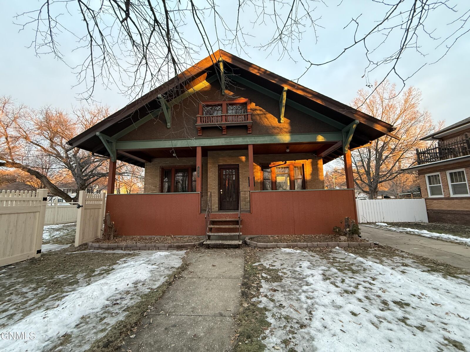 Property Photo: 610 3rd Street NW ND 58554