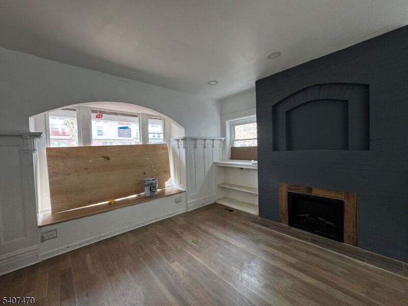 Property Photo:  696 Dr Martin Luther King J  NJ 07102 