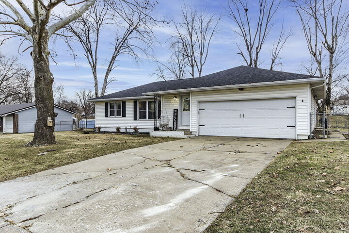 Property Photo:  200 Mary Street  MO 65265 