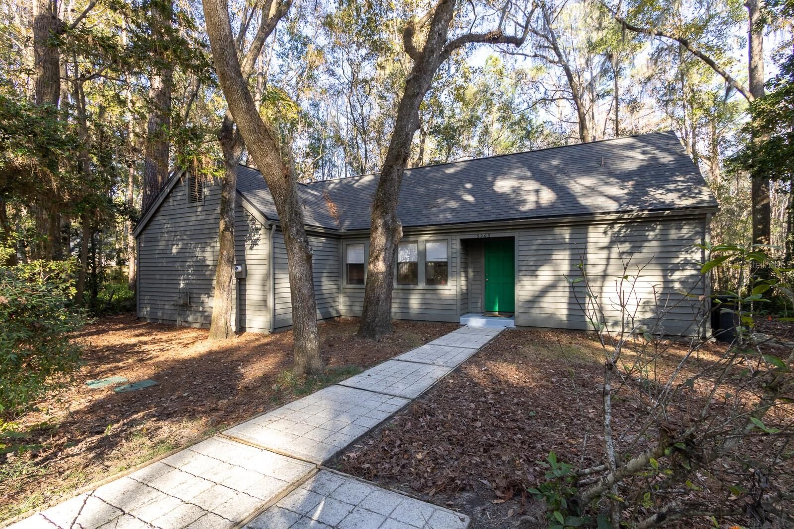 Property Photo:  5205 SW 86th Terrace  FL 32608 