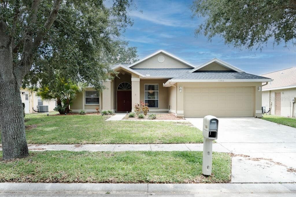 Property Photo:  1282 Paradise Lake Drive  FL 34689 