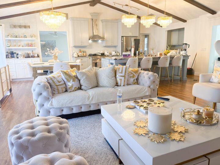 Property Photo: 2426 Gresham Drive FL 32807