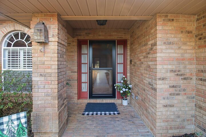 Property Photo:  540 S Pine Meadow Drive  FL 32713 