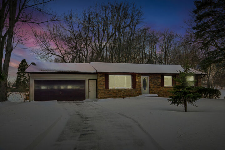 Property Photo: 5810 Ridge Road MI 49127