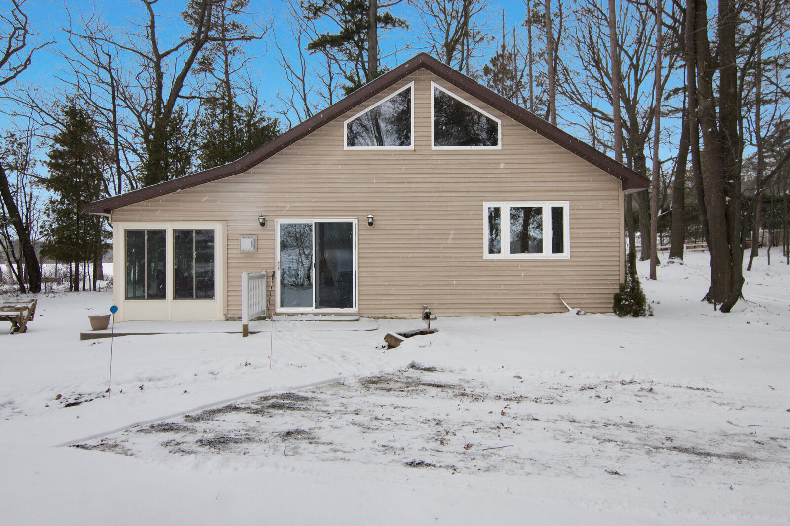 Property Photo:  63 E Piney Road  MI 49660 