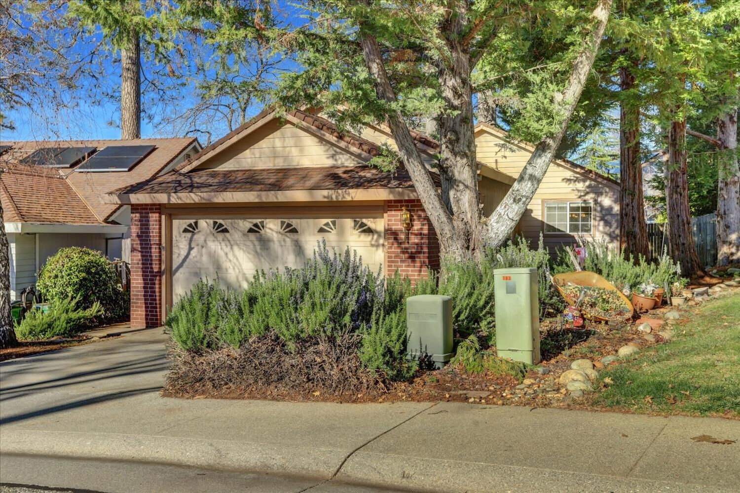 Property Photo:  353 Vistamont Drive  CA 95945 