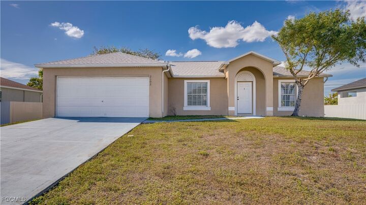 Property Photo:  2102 NE 17th Avenue  FL 33909 