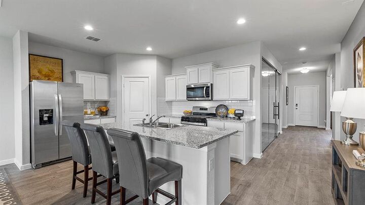 Property Photo:  203 Greenhill Trail  TX 76023 