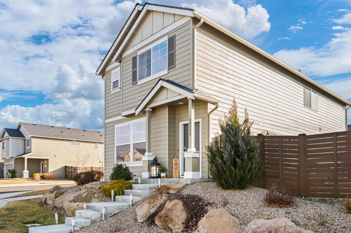 Property Photo:  20539 SE Cameron Avenue  OR 97702 