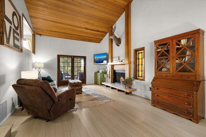 Property Photo:  956 NE Beacon Drive  OR 97526 