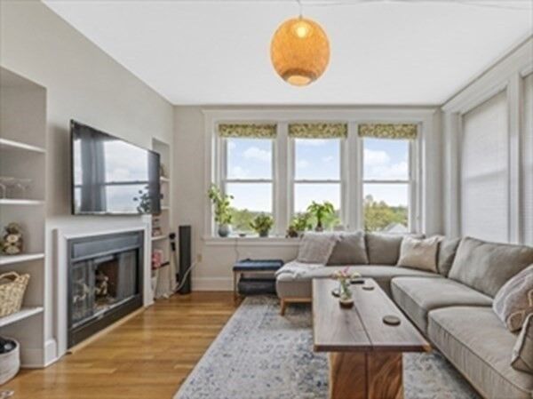 Property Photo: 2025 Commonwealth Avenue 5 MA 02135