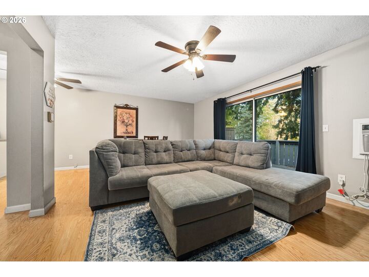 Property Photo:  180 NE Kane Dr  OR 97030 