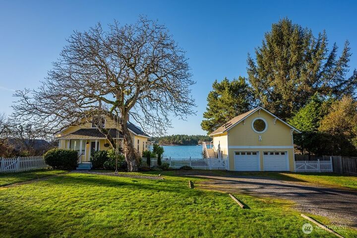 Property Photo: 2612 Fisherman Bay Road WA 98261