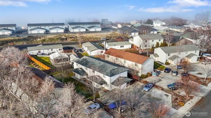 Property Photo:  1818 W Crouse Street  WA 98837 