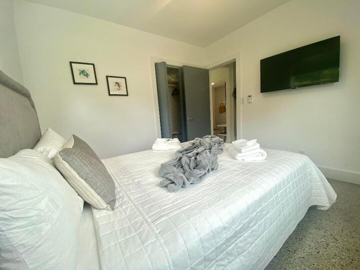 Property Photo: 304 SE 3rd Street FL 33483