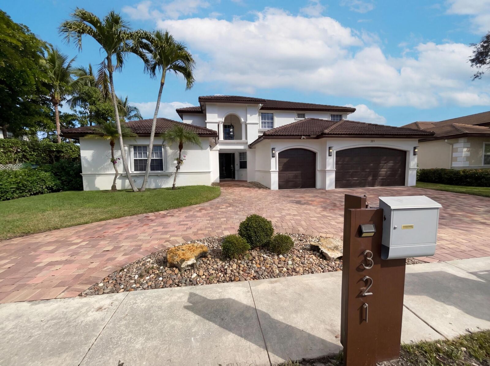 Property Photo:  321 SW 159th Drive  FL 33027 