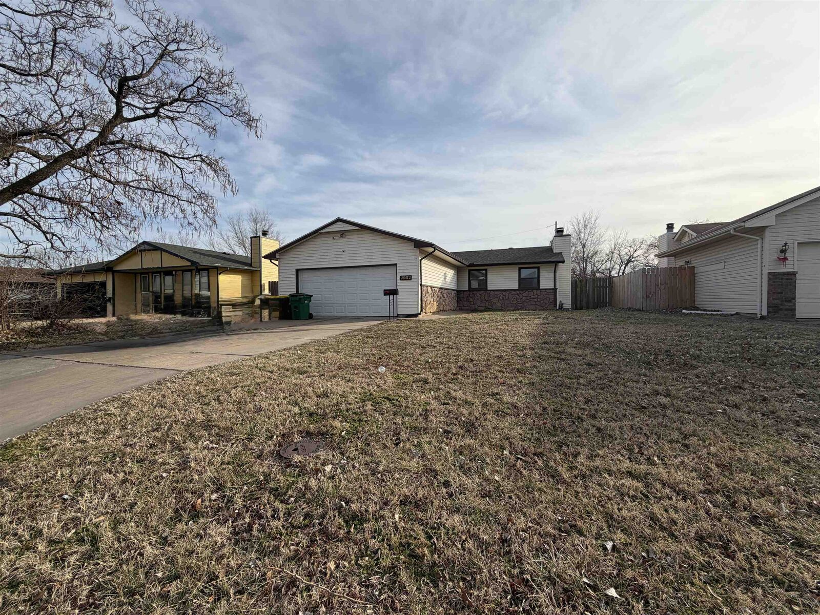 Property Photo: 2982 S Richmond Ct KS 67217