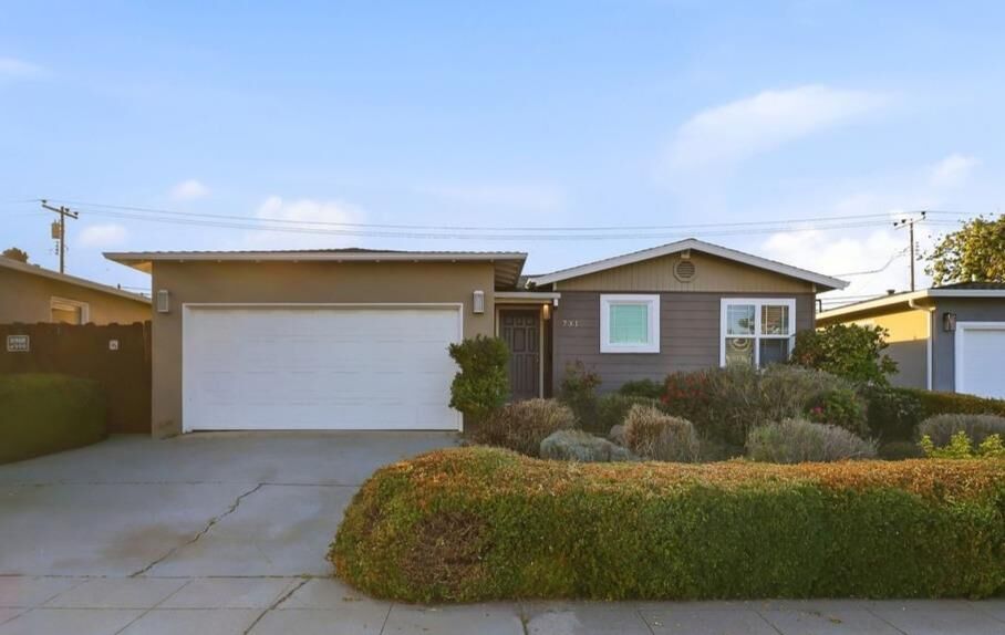 Property Photo:  731 San Pablo Avenue  CA 94085 