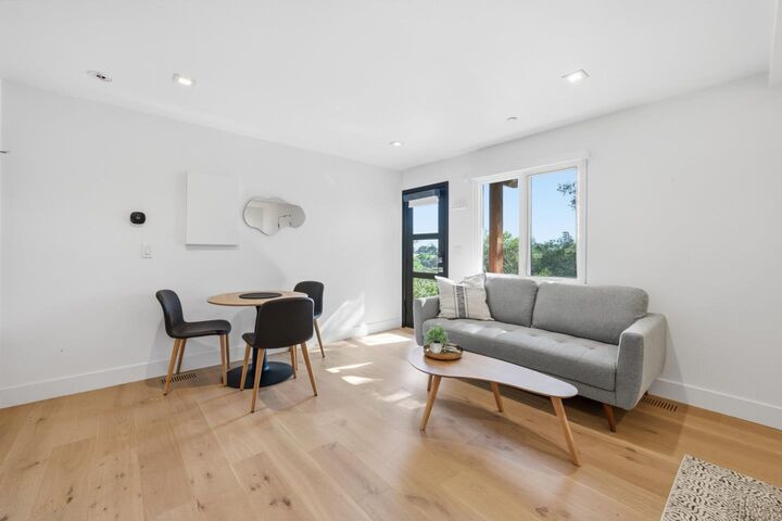 Property Photo:  95 Lerida Court B  CA 94028 