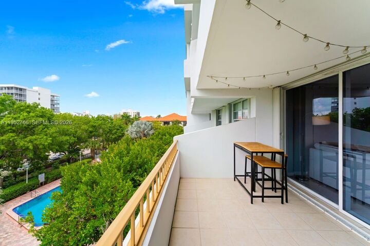 Property Photo:  155 Ocean Lane Dr 407  FL 33149 