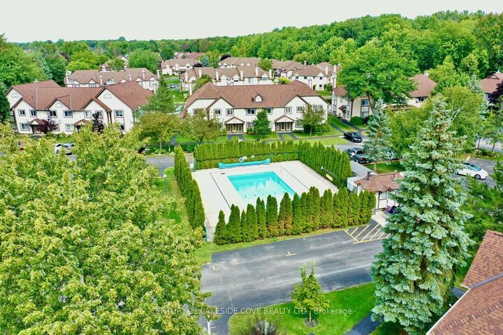 Photo de la propriété:  11 Laguna Parkway 1  ON L0K 1B0 