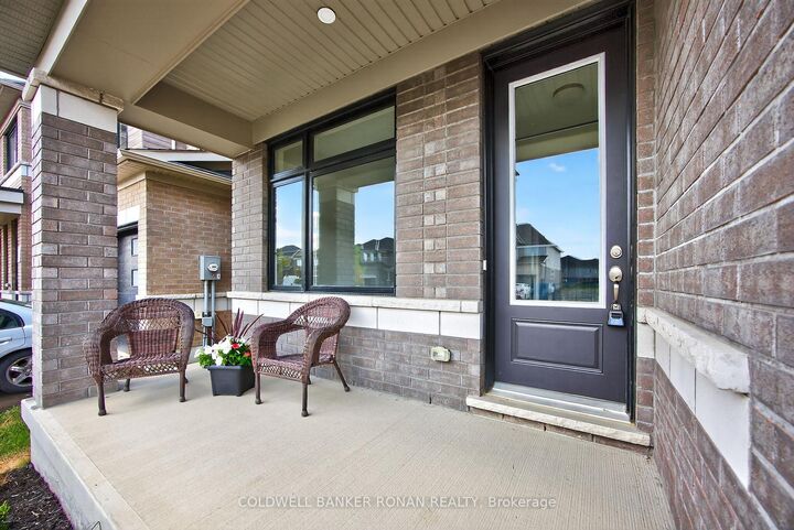 Property Photo:  21 Sparrow Way  ON L0G 1W0 