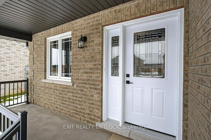 Property Photo: 5 Keeler Court ON K0L 2V0