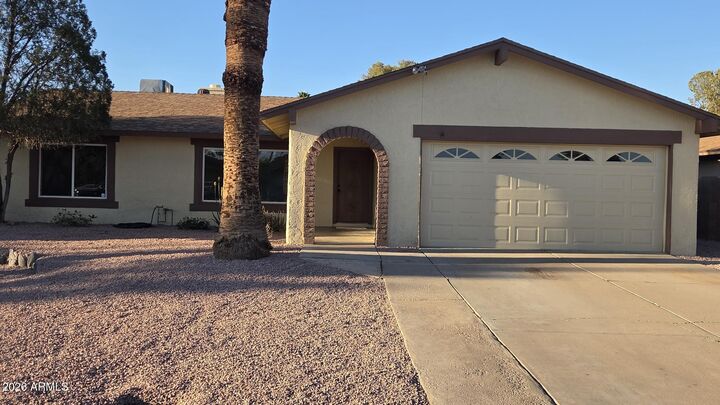 Property Photo:  2330 E Alameda Drive  AZ 85282 