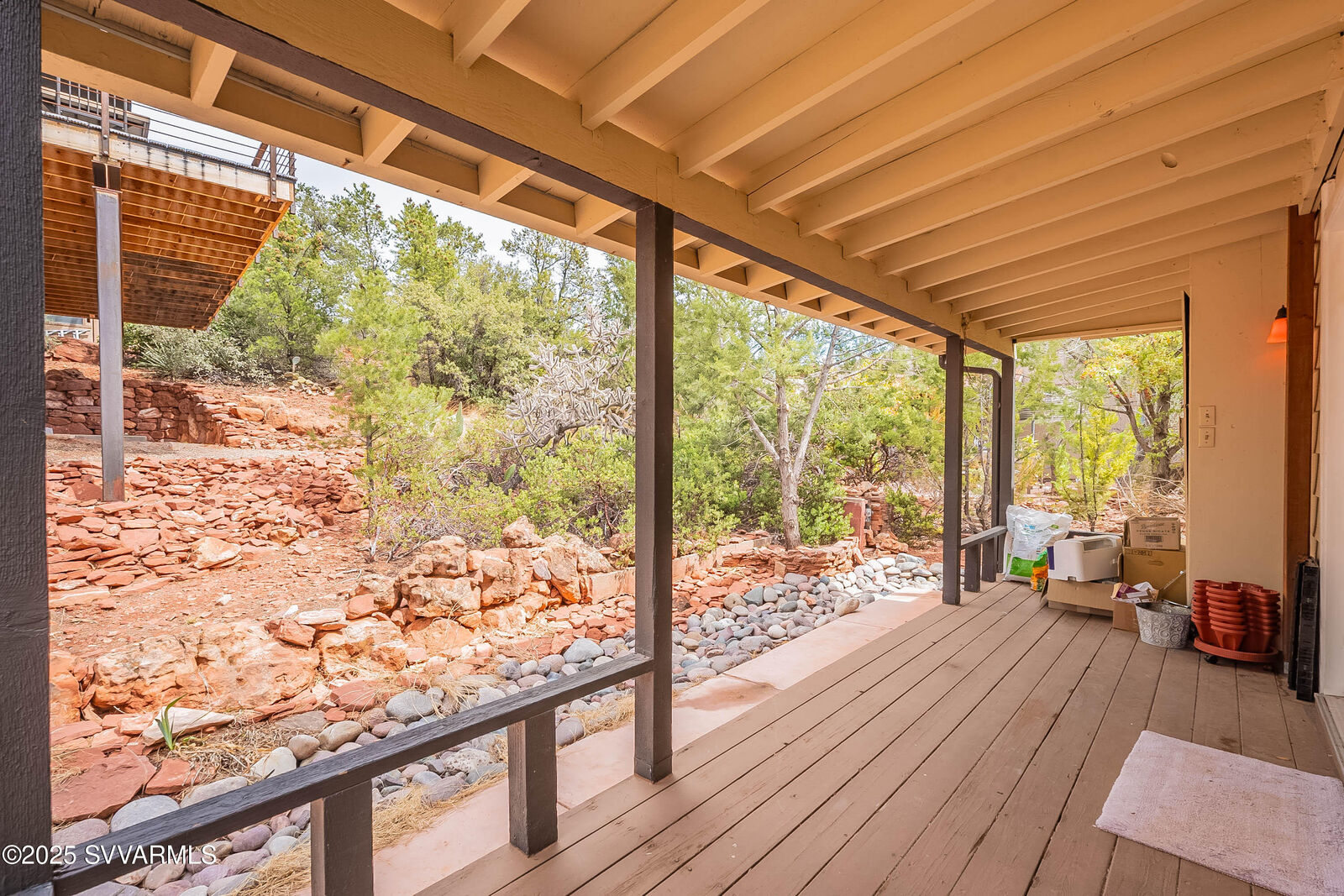 Property Photo: 1580 W State Route 89A AZ 86336