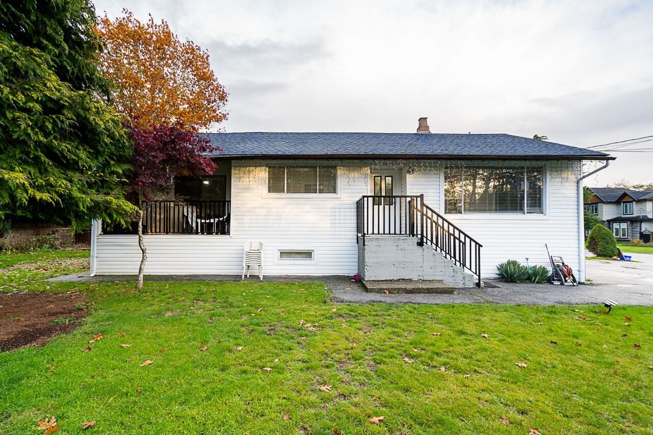 Property Photo:  11205 78A Avenue  BC V4C 1P4 