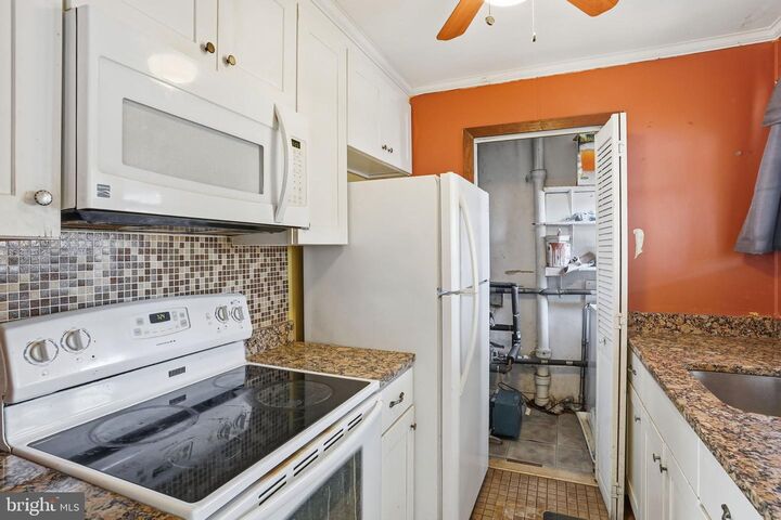 Property Photo:  610 Wardour Road  MD 21061 